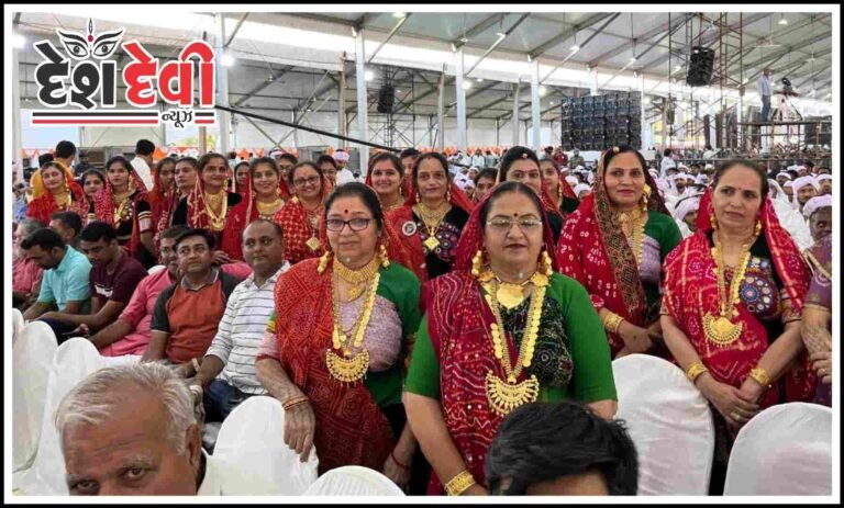 આહિર બહેનો પરંપરાગત વસ્ત્રો અને આભૂષણોમાં સજ્જ થઈ મોદીજીની જનસભામાં પહોંચ્યા