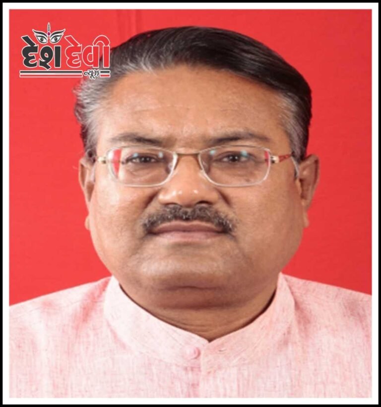 નથુવડલામાં મૃત્યુ પામેલા ઘેટા બકરાની સહાય ચુકવતા રાધવજી પટેલ