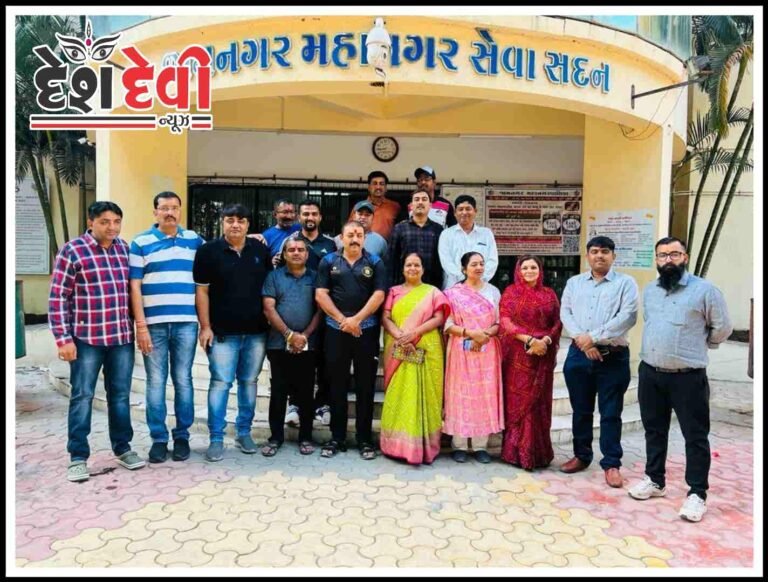 જામનગર કોર્પોરેટરની ટીમ ક્રિકેટ ટુર્નામેન્ટમાં ભાગ લેવા વડોદરા રવાના