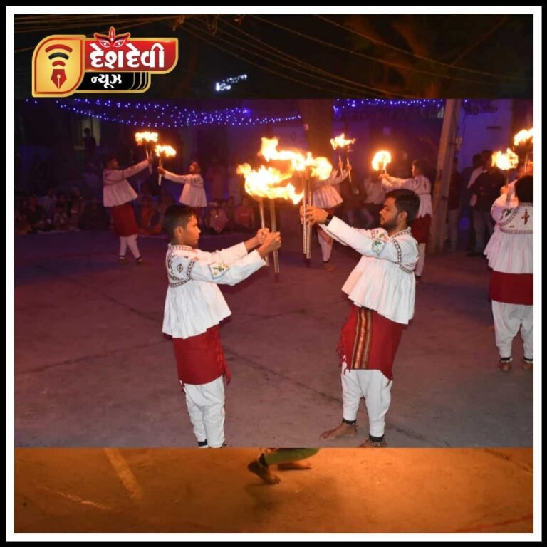 જામનગરમાં પટેલ યુવક ગરબી મંડળમાં અગ્નિ સાથે ગરબા